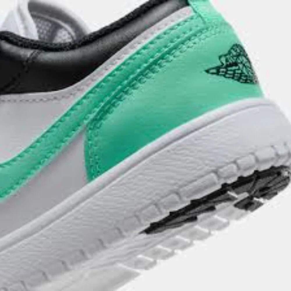 Nike Air Jorden's teal and black nike sneakers DR9748 girls size 1Y - Picture 5 of 11